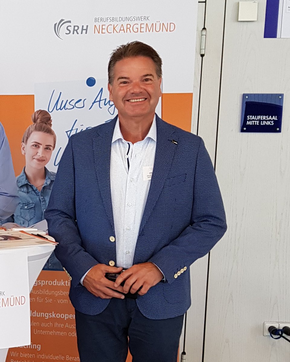 Klaus Imhof am Stand des SRH Berufsbildungswerks Neckargemünd